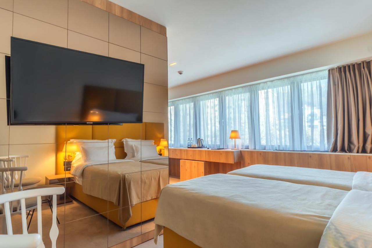 Hotel Agape Bar Bagian luar foto