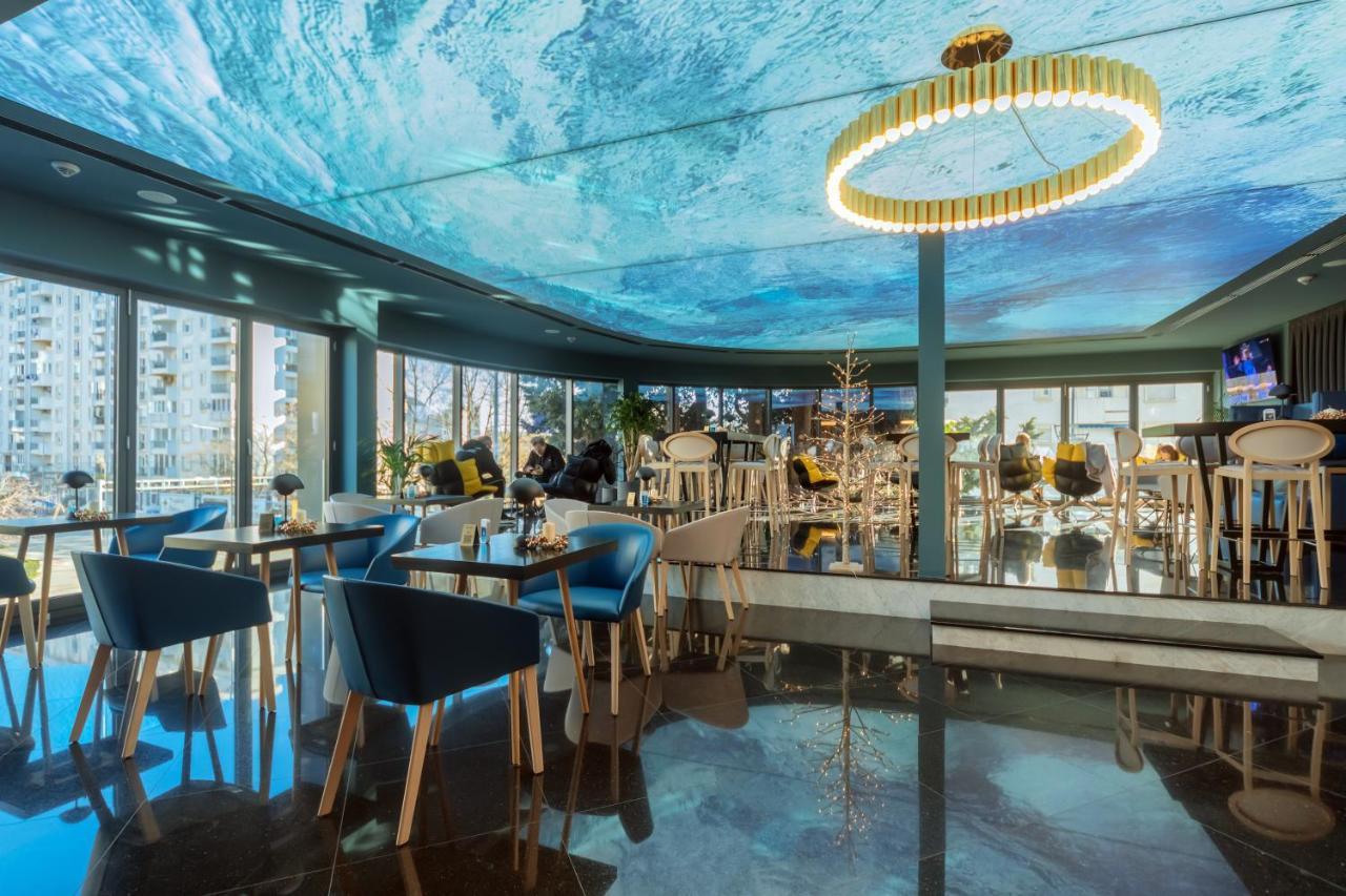 Hotel Agape Bar Bagian luar foto