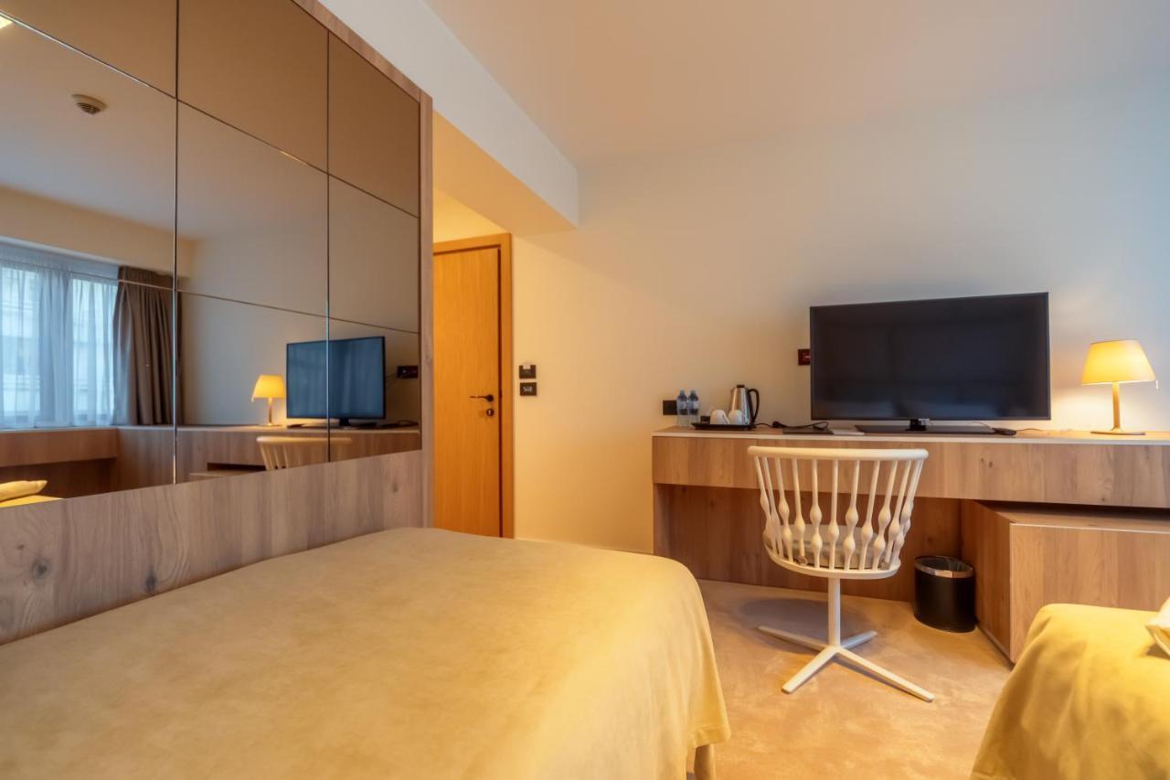 Hotel Agape Bar Bagian luar foto