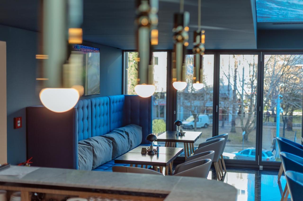 Hotel Agape Bar Bagian luar foto